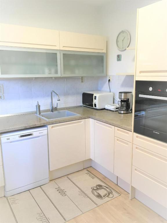 Cosy Apartment On The Beach - קאלי מראה חיצוני תמונה