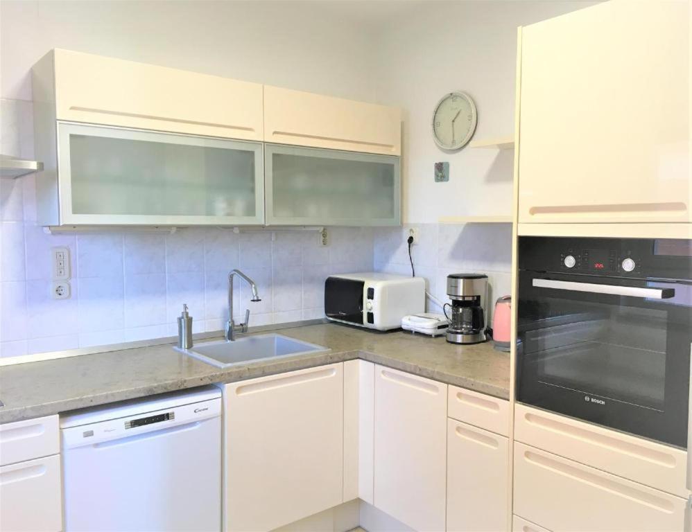 Cosy Apartment On The Beach - קאלי מראה חיצוני תמונה
